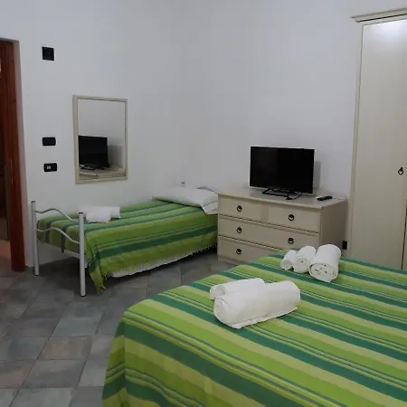 Guest house In Guest - Super Comfort In Sardinia - Italy *